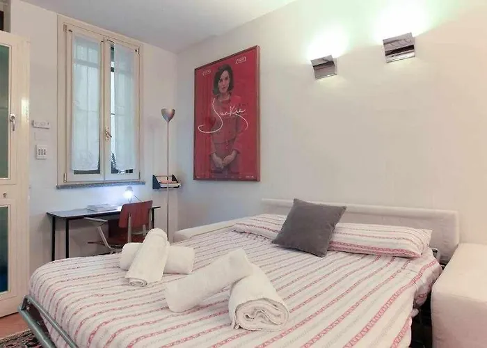 Brera Area Lovely Close To Piazza Duomo Milaan