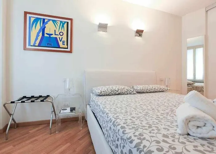 Brera Area Lovely Close To Piazza Duomo * Milaan