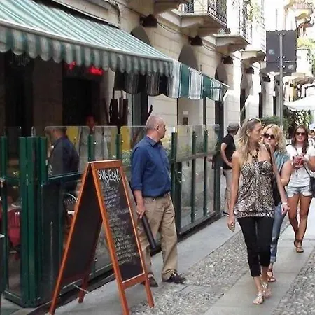 Brera Area Lovely Close To Piazza Duomo Διαμέρισμα